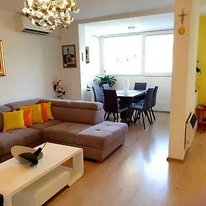 https://lav.in-istria.net