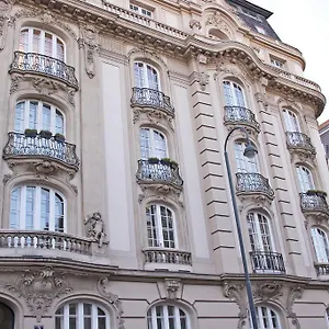 3* Otel Museum